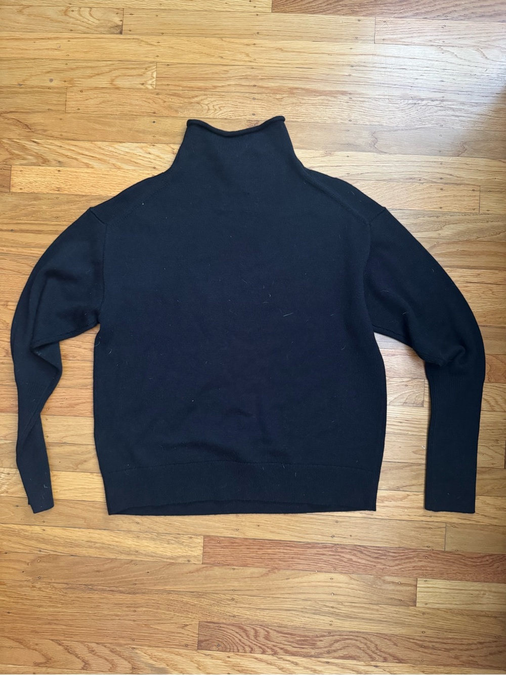 Aritzia Wilfred  Mock Neck 100% Merino Wool Sweater, Size-L color-black